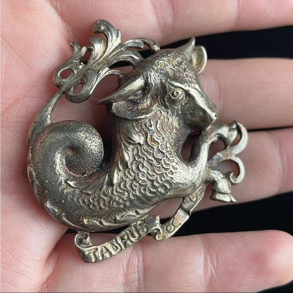 Vintage Sterling Silver Cini Taurus Zodiac Horoscope pin - Picture 5 of 12